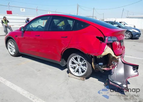 2021 Tesla Model Y Long Range Dual Motor All-Wheel Drive from USA, damaged, VIN 5YJYGDEE2MF212805